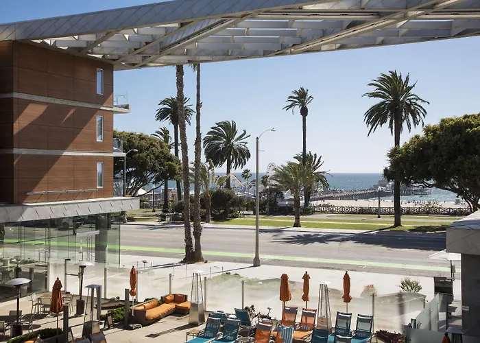 Shore Hotel